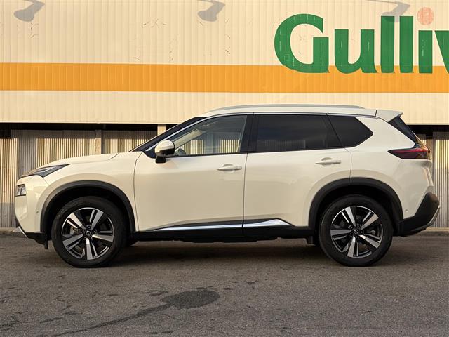 エクストレイル G e-4ORCE BOSEサウンド プロパイロット プロパイロットパーキング 黒革シート 全席シートヒーター 前席パワーシート パワーバックドア 純正メーカーナビ アラウンドビューモニター デジタルインナーミラー PS(6枚目)