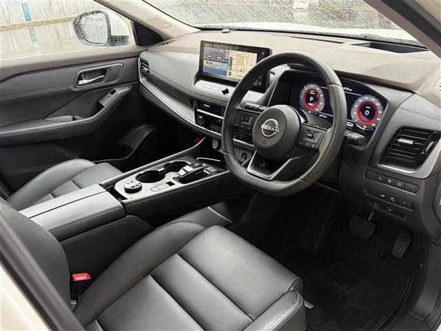 エクストレイル G e-4ORCE BOSEサウンド プロパイロット プロパイロットパーキング 黒革シート 全席シートヒーター 前席パワーシート パワーバックドア 純正メーカーナビ アラウンドビューモニター デジタルインナーミラー PS(18枚目)