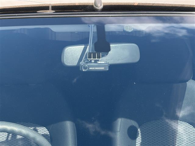 マーチ Ｘ　Ｖセレクション　ワンオーナー　純正ナビ　バックカメラ　スマートキー　プッシュスタート　ドライブレコーダー　ＥＴＣ　オートリトラクタブルミラー　オートライト　アイドリングストップ　リアガラススモークフィルム施工　ＵＳＢ（14枚目）