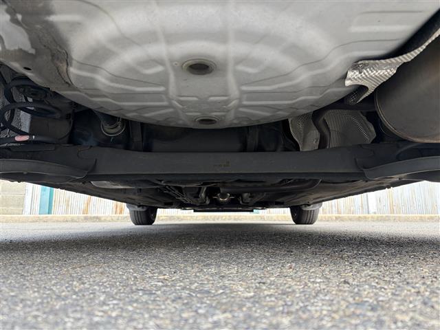 マーチ Ｘ　Ｖセレクション　ワンオーナー　純正ナビ　バックカメラ　スマートキー　プッシュスタート　ドライブレコーダー　ＥＴＣ　オートリトラクタブルミラー　オートライト　アイドリングストップ　リアガラススモークフィルム施工　ＵＳＢ（17枚目）