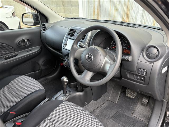 マーチ Ｘ　Ｖセレクション　ワンオーナー　純正ナビ　バックカメラ　スマートキー　プッシュスタート　ドライブレコーダー　ＥＴＣ　オートリトラクタブルミラー　オートライト　アイドリングストップ　リアガラススモークフィルム施工　ＵＳＢ（20枚目）