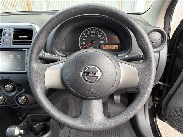 マーチ Ｘ　Ｖセレクション　ワンオーナー　純正ナビ　バックカメラ　スマートキー　プッシュスタート　ドライブレコーダー　ＥＴＣ　オートリトラクタブルミラー　オートライト　アイドリングストップ　リアガラススモークフィルム施工　ＵＳＢ（27枚目）