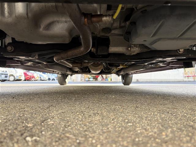 ミライース Ｘ　ＳＡＩＩＩ　衝突軽減　純正ナビ　Ｂｌｕｅｔｏｏｔｈ　フルセグＴＶ　キーレス　ドライブレコーダー　バックカメラ　ＥＴＣ　アイドリングストップ　コーナセンサー　ラバーフロアマット　電動格納ミラー　ＬＥＤヘッドライト（19枚目）