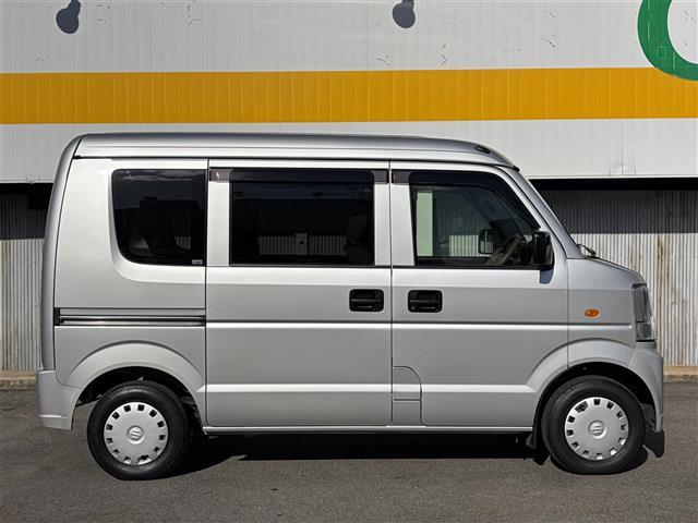 エブリイ ジョイン　純正ＣＤオーディオ　キーレスキー　ヘッドライトレベライザー　プライバシーガラス　フロアマット　デュアルスライドドア　フロントパワーウインドウ　Ｗエアバック　キーレスエントリー　ＡＣ　ＰＳ　ＡＢＳ（7枚目）