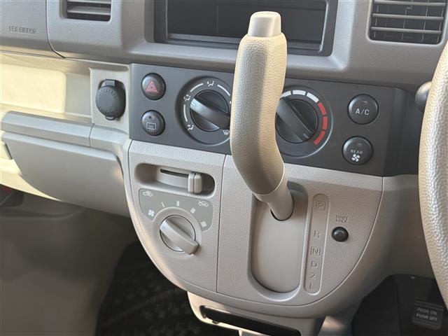 エブリイ ジョイン　純正ＣＤオーディオ　キーレスキー　ヘッドライトレベライザー　プライバシーガラス　フロアマット　デュアルスライドドア　フロントパワーウインドウ　Ｗエアバック　キーレスエントリー　ＡＣ　ＰＳ　ＡＢＳ（22枚目）