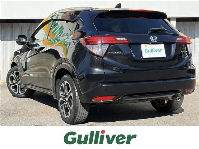 ヴェゼル ハイブリッドＺ　１オーナー　ＣＴＢＡ　メーカーナビ　Ｂｌｕｅｔｏｏｔｈ　ＨＤＭＩ　フルセグ　ＤＶＤ　黒革シート　前席シートヒーター　パドルシフト　ルーフレール　スマートキー　プッシュスタート　革巻きステアリング（43枚目）