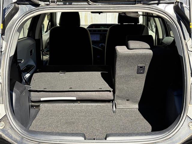 アクア Ｓ　ワンオーナー　スマートキー　プッシュスタート　純正ナビ　バックカメラ　ＬＥＤヘッドライト　フォグライト　オートライト　ウィンカーミラー　電格ミラー　革巻ステアリング　ステアリングスイッチ　オートライト（38枚目）