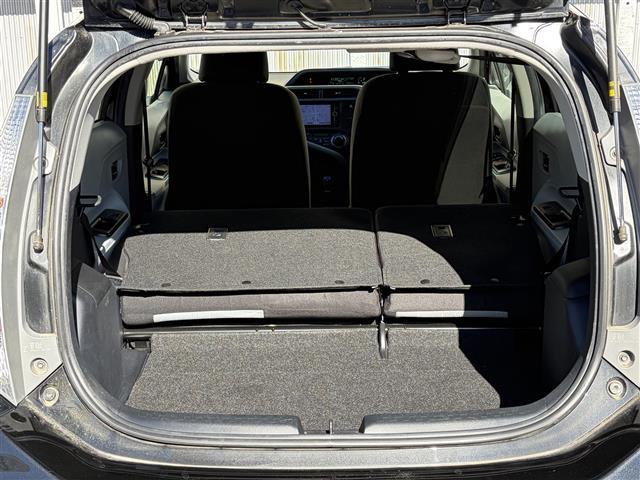 アクア Ｓ　ワンオーナー　スマートキー　プッシュスタート　純正ナビ　バックカメラ　ＬＥＤヘッドライト　フォグライト　オートライト　ウィンカーミラー　電格ミラー　革巻ステアリング　ステアリングスイッチ　オートライト（39枚目）