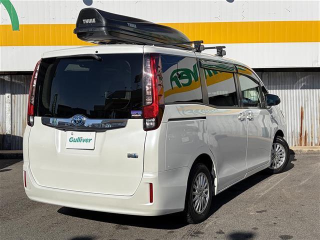 ノア ハイブリッドＧ　１オーナーＰＣＳ　ベットキット　ルーフキャリー　アルパインナビ　バックカメラ　両側パワースライドドア　　スマートキー　プッシュスタート　オートハイビーム　Ｄ／Ｎ席シートヒーター　クルーズコントロール（3枚目）