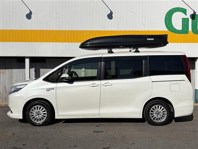 ノア ハイブリッドＧ　１オーナーＰＣＳ　ベットキット　ルーフキャリー　アルパインナビ　バックカメラ　両側パワースライドドア　　スマートキー　プッシュスタート　オートハイビーム　Ｄ／Ｎ席シートヒーター　クルーズコントロール（6枚目）