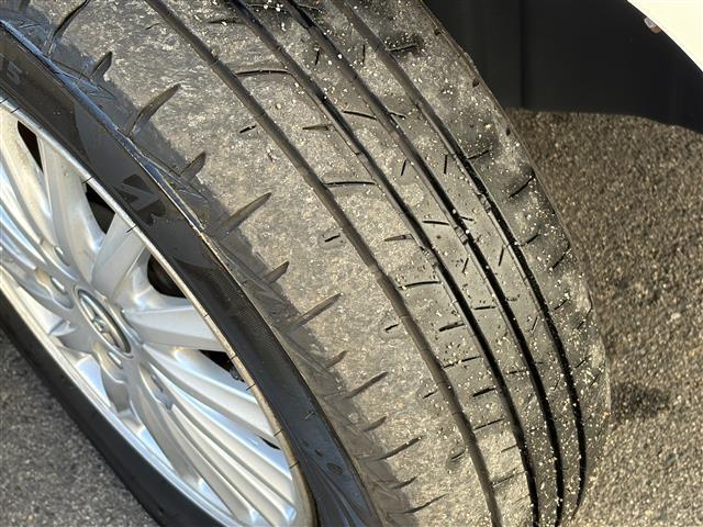 ノア ハイブリッドＧ　１オーナーＰＣＳ　ベットキット　ルーフキャリー　アルパインナビ　バックカメラ　両側パワースライドドア　　スマートキー　プッシュスタート　オートハイビーム　Ｄ／Ｎ席シートヒーター　クルーズコントロール（16枚目）