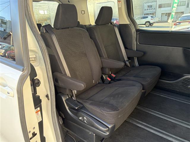 ノア ハイブリッドＧ　１オーナーＰＣＳ　ベットキット　ルーフキャリー　アルパインナビ　バックカメラ　両側パワースライドドア　　スマートキー　プッシュスタート　オートハイビーム　Ｄ／Ｎ席シートヒーター　クルーズコントロール（31枚目）