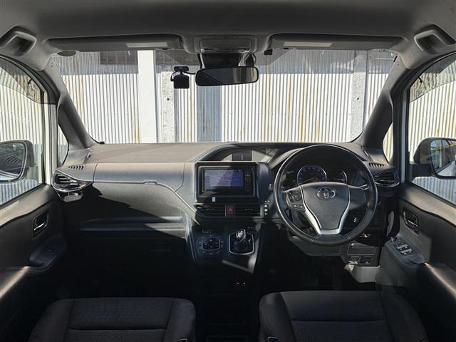 ノア ハイブリッドＧ　１オーナーＰＣＳ　ベットキット　ルーフキャリー　アルパインナビ　バックカメラ　両側パワースライドドア　　スマートキー　プッシュスタート　オートハイビーム　Ｄ／Ｎ席シートヒーター　クルーズコントロール（42枚目）