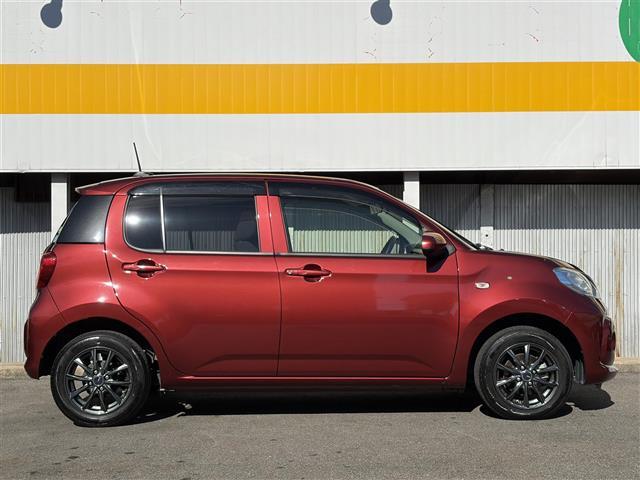 パッソ Ｘ　ＬパッケージＳ　ワンオーナー　スマートアシストＩＩＩ　スマートキー　プッシュスタート　純正ナビ　バックカメラ　コーナーセンサー　電動コーナーポール　前後ドライブレコーダー　アイドリングストップ　社外１４インチＡＷ（7枚目）