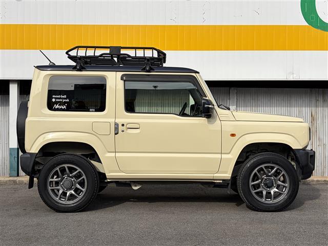 ジムニー ＸＣ　ワンオーナー　衝突軽減　ストラーダナビ　フルセグ　Ｂｌｕｅｔｏｏｔｈ　ＤＶＤ　ＳＤ録音　スマートキー　プッシュスタート　前席シートヒーター　クルーズコントロール　革巻きステアリング　ＬＥＤヘッドライト（7枚目）