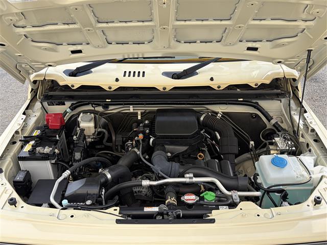 ジムニー ＸＣ　ワンオーナー　衝突軽減　ストラーダナビ　フルセグ　Ｂｌｕｅｔｏｏｔｈ　ＤＶＤ　ＳＤ録音　スマートキー　プッシュスタート　前席シートヒーター　クルーズコントロール　革巻きステアリング　ＬＥＤヘッドライト（19枚目）