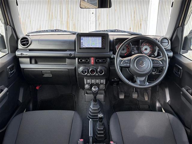 ジムニー ＸＣ　ワンオーナー　衝突軽減　ストラーダナビ　フルセグ　Ｂｌｕｅｔｏｏｔｈ　ＤＶＤ　ＳＤ録音　スマートキー　プッシュスタート　前席シートヒーター　クルーズコントロール　革巻きステアリング　ＬＥＤヘッドライト（42枚目）