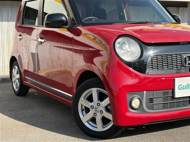 N-ONE プレミアム・Lパッケージ ワンオーナー 赤x黒ツートン色 社外ナビ スマートキー プッシュスタート HIDヘッドライト フォグライト ドライブレコーダー前後 革巻きステアリング ETC オートライト 電格ミラー ターンミラー(8枚目)