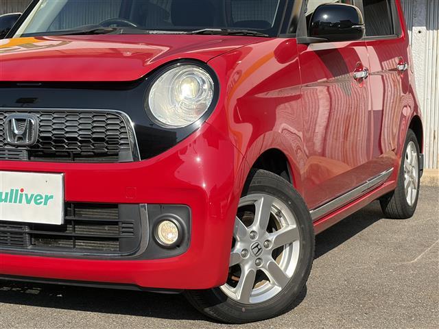 N-ONE プレミアム・Lパッケージ ワンオーナー 赤x黒ツートン色 社外ナビ スマートキー プッシュスタート HIDヘッドライト フォグライト ドライブレコーダー前後 革巻きステアリング ETC オートライト 電格ミラー ターンミラー(9枚目)