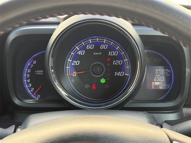 N-ONE プレミアム・Lパッケージ ワンオーナー 赤x黒ツートン色 社外ナビ スマートキー プッシュスタート HIDヘッドライト フォグライト ドライブレコーダー前後 革巻きステアリング ETC オートライト 電格ミラー ターンミラー(25枚目)