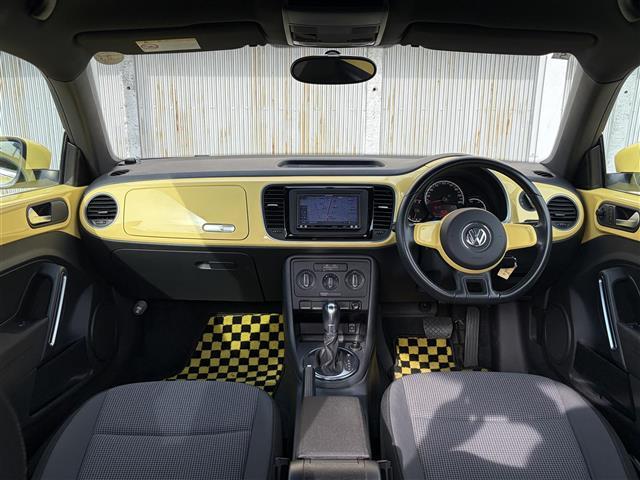 ザ・ビートル デザイン カロツェリアナビ フルセグ DVD/CD再生 SD HIDヘッドライト フォグライト リアフォグライト バックカメラ 革巻きステアリング キーレス 電動格納ミラー フロアマット 横滑り防止機能(42枚目)