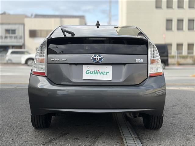 プリウス S LEDエディション 純正ナビ バックカメラ スマートキー プッシュスタート Bluetooth DVD CD AUX TV SD 革巻きステアリング ステアリングスイッチ LEDヘッドライト LEDフォグライト ETC(5枚目)