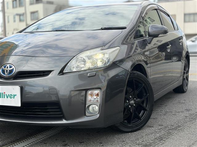 プリウス S LEDエディション 純正ナビ バックカメラ スマートキー プッシュスタート Bluetooth DVD CD AUX TV SD 革巻きステアリング ステアリングスイッチ LEDヘッドライト LEDフォグライト ETC(9枚目)