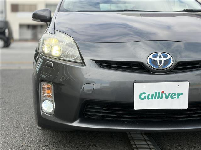 プリウス S LEDエディション 純正ナビ バックカメラ スマートキー プッシュスタート Bluetooth DVD CD AUX TV SD 革巻きステアリング ステアリングスイッチ LEDヘッドライト LEDフォグライト ETC(13枚目)