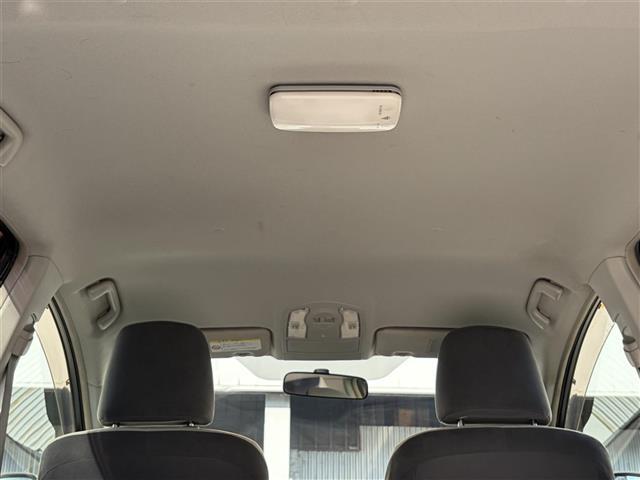 プリウス S LEDエディション 純正ナビ バックカメラ スマートキー プッシュスタート Bluetooth DVD CD AUX TV SD 革巻きステアリング ステアリングスイッチ LEDヘッドライト LEDフォグライト ETC(40枚目)