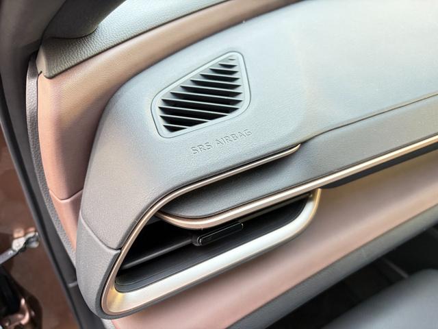 クラウンクロスオーバー Ｇアドバンスド・レザーパッケージ　トヨタセーフティセンス　純正ディスプレイオーディオ　ＢＳＭ　パノラミックビューモニター　黒レザーシート　デジタルインナーミラー　シートベンチレーション　シートヒーター　レーダークルーズコントロール（68枚目）