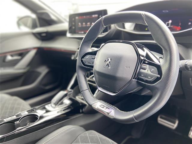 ２０８ ＧＴ　◇ワンオーナー◇ＡｐｐｌｅＣａｒＰｌａｙ◇ＡＣＣ◇ブラインドスポット◇バックカメラ◇純正ディスプレイオーディオ◇シートヒーター◇ハーフレザー◇アンビエントライト◇ＥＴＣ◇ＬＥＤ◇純正１７インチＡＷ（4枚目）