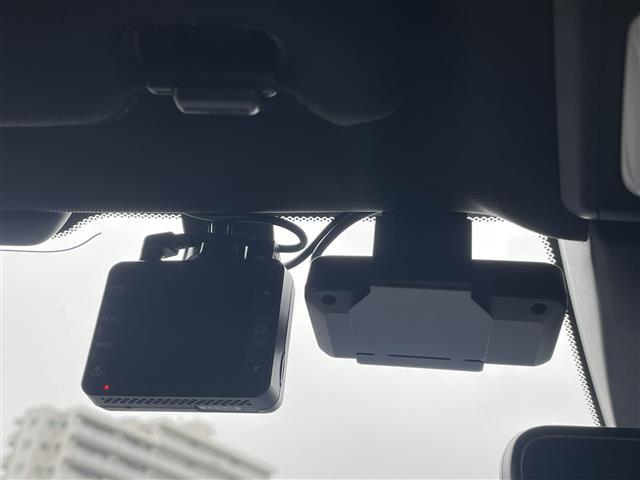 シビック e:HEV ホンダコネクト9型ナビ(Bluetooth TV バックカメラ AppleCarPlay)BOSEサウンド 置くだけ充電 前後ドラレコ シートヒーター ホンダセンシング パドルシフト ETC 禁煙車(17枚目)