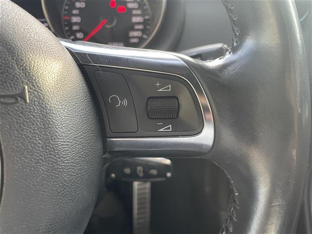 ＴＴクーペ ２．０ＴＦＳＩ　純正ナビ（ＢＴ　フルセグ　ＡＭ／ＦＭ）シートヒーター　ＥＴＣ　レザーシート　オートライト　純正１８インチアルミ（14枚目）