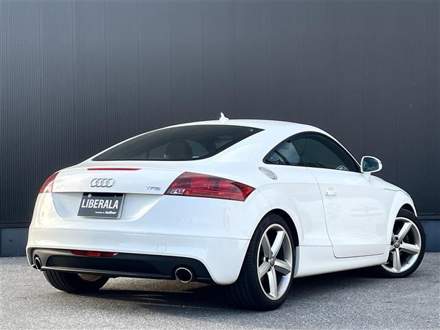 ＴＴクーペ ２．０ＴＦＳＩ　純正ナビ（ＢＴ　フルセグ　ＡＭ／ＦＭ）シートヒーター　ＥＴＣ　レザーシート　オートライト　純正１８インチアルミ（26枚目）