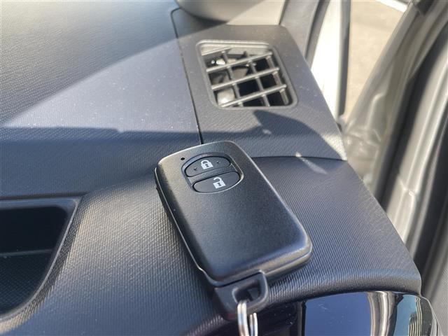 アクア Sスタイルブラック 禁煙 純正ナビ TV バックカメラ Bluetooth ETC ドラレコ トヨタセーフティセンス プッシュスタート ステアリングスイッチ スマートキー オートライト(18枚目)