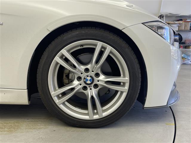 3シリーズ 320dツーリング Mスポーツ 純正ナビ 社外フルセグ パワーバックドア アダプティブクルーズコントロール パワーシート シートメモリー インテリジェントセーフティー バックカメラ ETC一体型ルームミラー コーナーセンサー 禁煙車(32枚目)