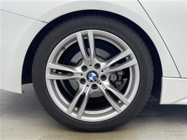 3シリーズ 320dツーリング Mスポーツ 純正ナビ 社外フルセグ パワーバックドア アダプティブクルーズコントロール パワーシート シートメモリー インテリジェントセーフティー バックカメラ ETC一体型ルームミラー コーナーセンサー 禁煙車(34枚目)