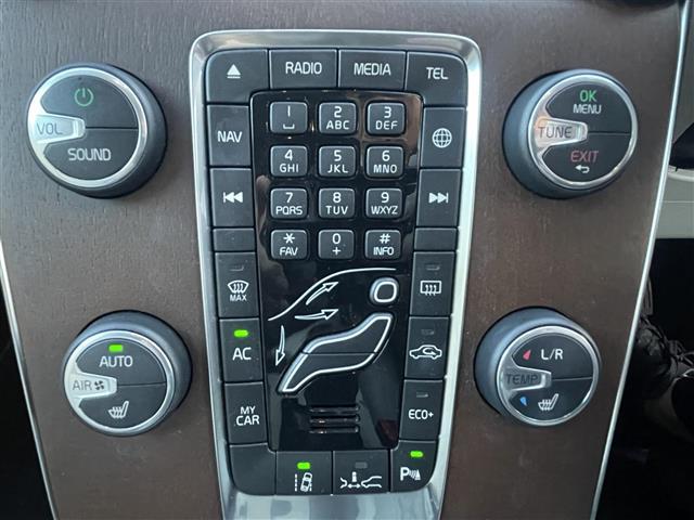 V40 D4 インスクリプション Harman/Kardon 純正ナビ アダプティブクルーズコントロール ブラインドスポットモニター レーン・キーピング・エイド パワーシート シートヒーター シートメモリー ETC Pスタート 禁煙車(9枚目)