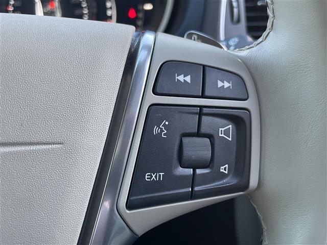 V40 D4 インスクリプション Harman/Kardon 純正ナビ アダプティブクルーズコントロール ブラインドスポットモニター レーン・キーピング・エイド パワーシート シートヒーター シートメモリー ETC Pスタート 禁煙車(13枚目)