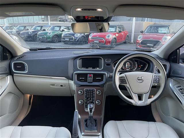 V40 D4 インスクリプション Harman/Kardon 純正ナビ アダプティブクルーズコントロール ブラインドスポットモニター レーン・キーピング・エイド パワーシート シートヒーター シートメモリー ETC Pスタート 禁煙車(42枚目)