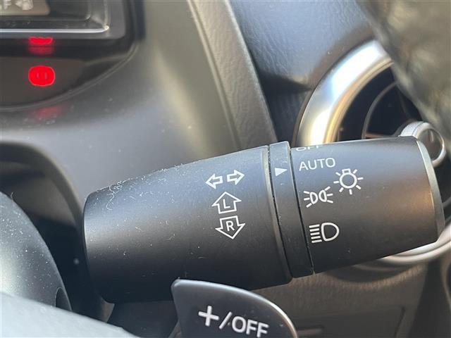 MAZDA2 15Sプロアクティブ Sパッケージ 禁煙 レーダークルーズコントロール パワーシート シートヒーター ハンドルヒーター ワンオーナー TV CD DVD Bluetooth 全周囲カメラ ヘッドアップディスプレイ 前後ドライブレコーダー(5枚目)