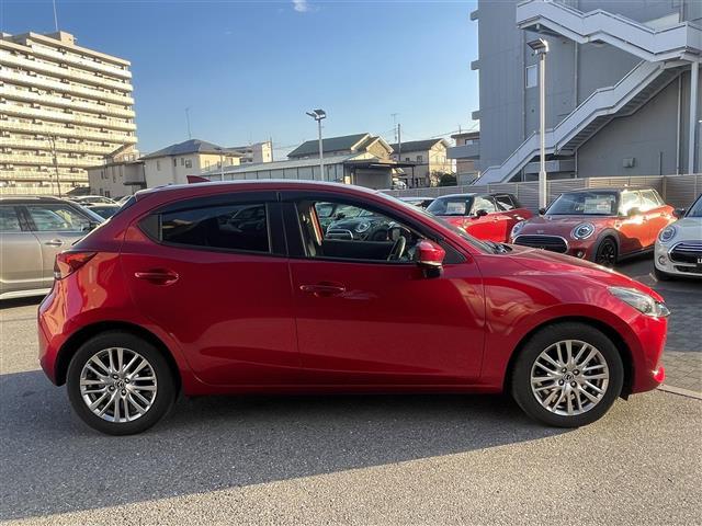 MAZDA2 15Sプロアクティブ Sパッケージ 禁煙 レーダークルーズコントロール パワーシート シートヒーター ハンドルヒーター ワンオーナー TV CD DVD Bluetooth 全周囲カメラ ヘッドアップディスプレイ 前後ドライブレコーダー(28枚目)
