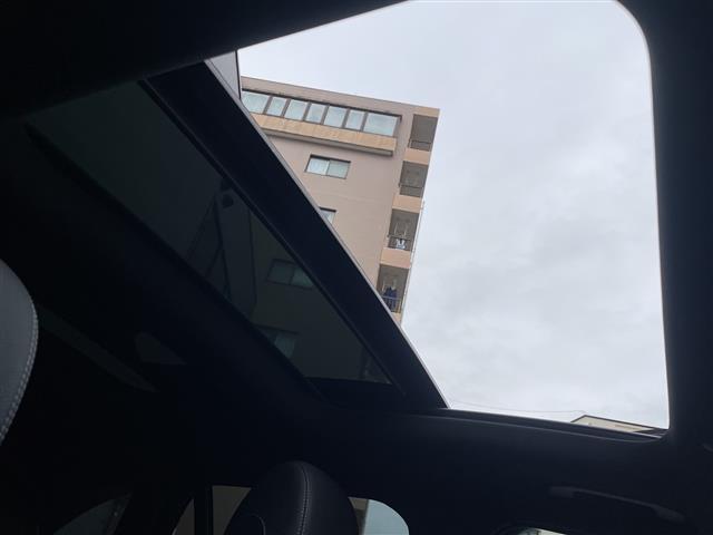 ＧＬＣ ＧＬＣ２２０ｄ　４マチック　ＡＭＧライン　禁煙　ワンオーナー　パノラミックスライディングルーフ　全周囲カメラ　純正ナビ　フルセグ　マルチビームＬＥＤ　レーダーセーフティＰＫＧ　ハーフレザーシート　エアサス　ＡＣＣ　保証書　取扱説明書（2枚目）