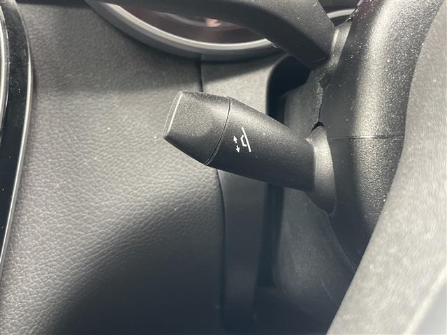 ＧＬＣ ＧＬＣ２２０ｄ　４マチック　ＡＭＧライン　禁煙　ワンオーナー　パノラミックスライディングルーフ　全周囲カメラ　純正ナビ　フルセグ　マルチビームＬＥＤ　レーダーセーフティＰＫＧ　ハーフレザーシート　エアサス　ＡＣＣ　保証書　取扱説明書（13枚目）