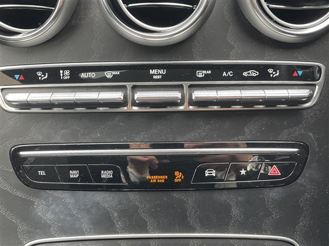 ＧＬＣ ＧＬＣ２２０ｄ　４マチック　ＡＭＧライン　禁煙　ワンオーナー　パノラミックスライディングルーフ　全周囲カメラ　純正ナビ　フルセグ　マルチビームＬＥＤ　レーダーセーフティＰＫＧ　ハーフレザーシート　エアサス　ＡＣＣ　保証書　取扱説明書（15枚目）