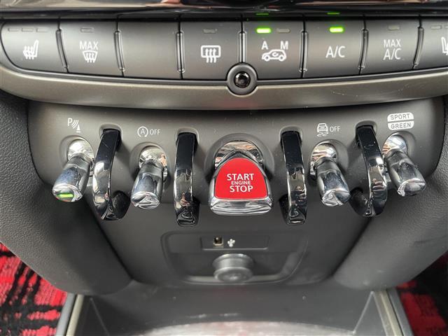 ＭＩＮＩ クーパーＳＤ　クロスオーバー　オール４　禁煙　ワンオーナー　インテリジェントセーフティ　パークトロニック　ＭＩＮＩドライビングモード　アクティブクルーズコントロール　フートオープナー　前後ドラレコ　シートヒーター　スペアキー　ミラーＥＴＣ（8枚目）