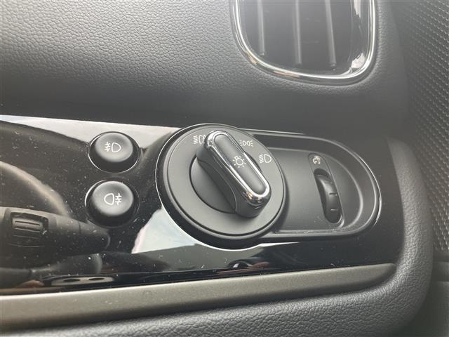 ＭＩＮＩ クーパーＳＤ　クロスオーバー　オール４　禁煙　ワンオーナー　インテリジェントセーフティ　パークトロニック　ＭＩＮＩドライビングモード　アクティブクルーズコントロール　フートオープナー　前後ドラレコ　シートヒーター　スペアキー　ミラーＥＴＣ（17枚目）