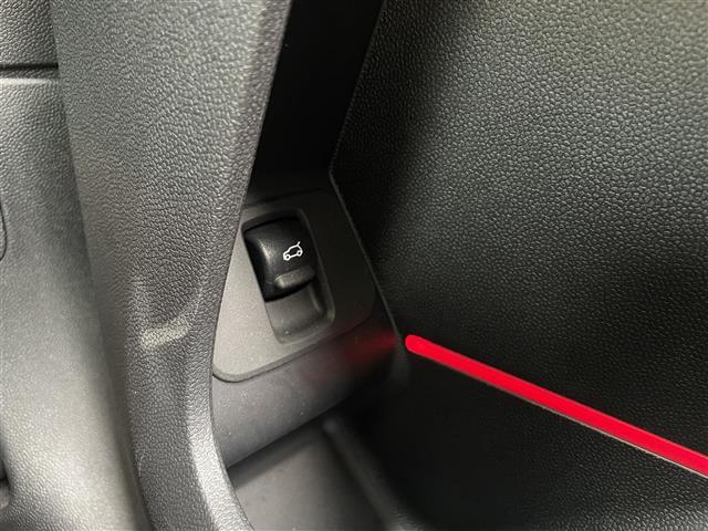 ＭＩＮＩ クーパーＳＤ　クロスオーバー　オール４　禁煙　ワンオーナー　インテリジェントセーフティ　パークトロニック　ＭＩＮＩドライビングモード　アクティブクルーズコントロール　フートオープナー　前後ドラレコ　シートヒーター　スペアキー　ミラーＥＴＣ（18枚目）