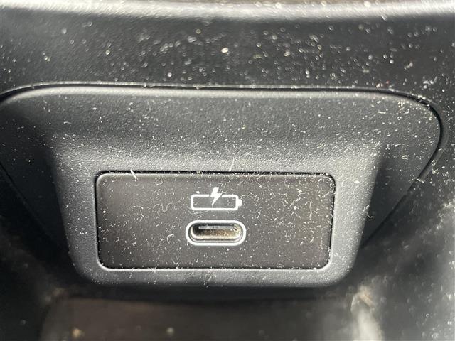 ＭＩＮＩ クーパーＤ　クロスオーバー　禁煙　クラシックトリム　純正ナビ　ＡｐｐｌｅＣａｒＰｌａｙ　パークトロニック　ＭＩＮＩドライビングモード　アンビエントライト　１８インチブラックピンスポークアルミ　バックカメラ　ドラレコ　ＥＴＣ（24枚目）