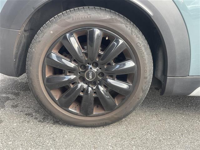 ＭＩＮＩ クーパーＤ　クロスオーバー　禁煙　クラシックトリム　純正ナビ　ＡｐｐｌｅＣａｒＰｌａｙ　パークトロニック　ＭＩＮＩドライビングモード　アンビエントライト　１８インチブラックピンスポークアルミ　バックカメラ　ドラレコ　ＥＴＣ（39枚目）